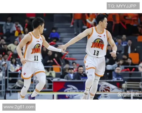 姜宇星上赛季表现回顾常规赛与季后赛数据对比分析 姜宇星上赛季表现回顾常规赛与季后赛数据对比分析